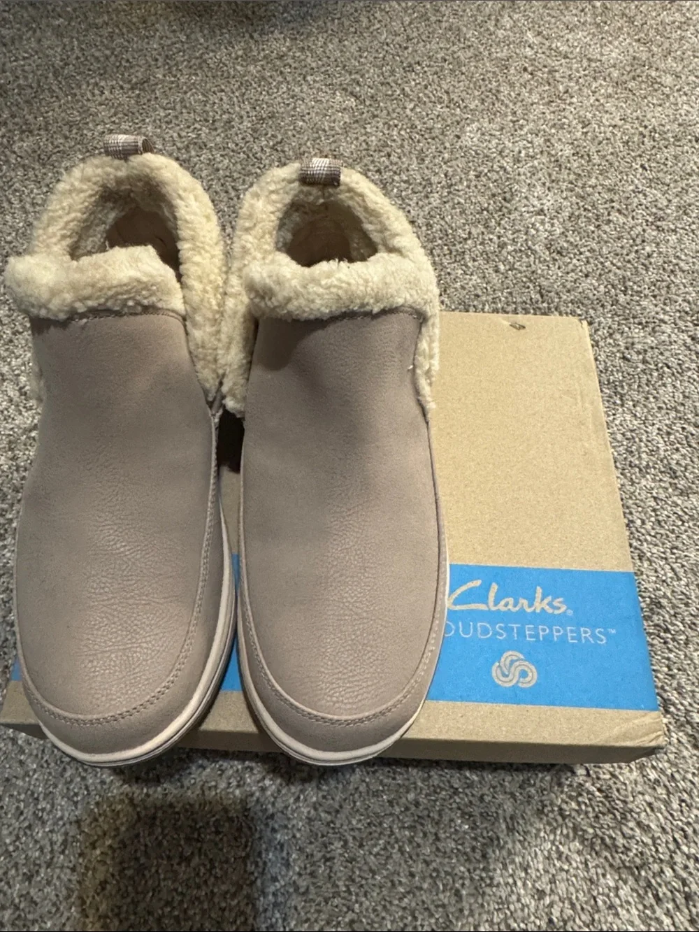 Clarks cloudsteppers breeze park Taupe Slip-On booties new in box